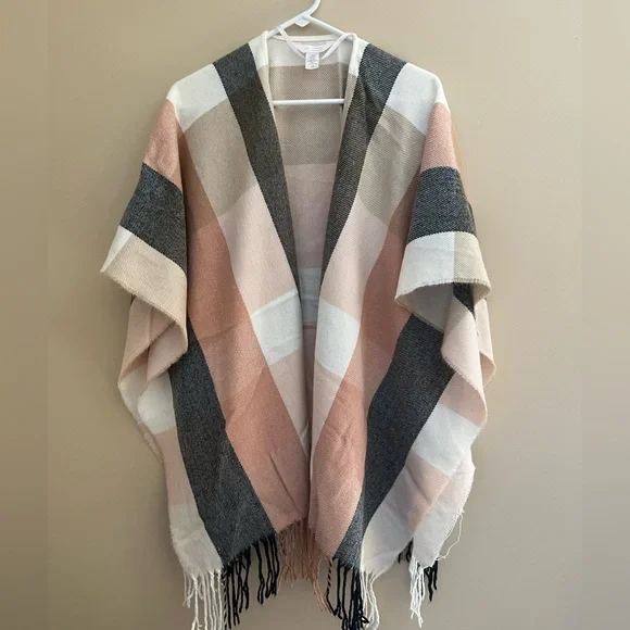 Lauren Conrad Sweater Shaw - Picture 1 of 5